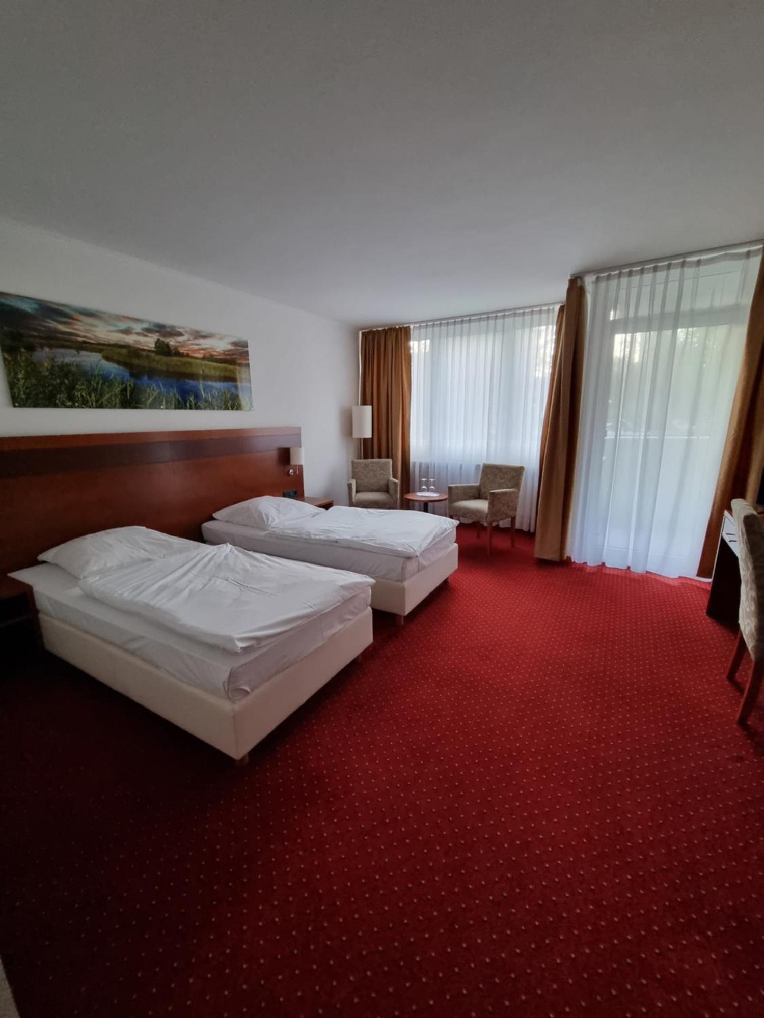 Hotel Am Rosenpark Aachen Exterior photo