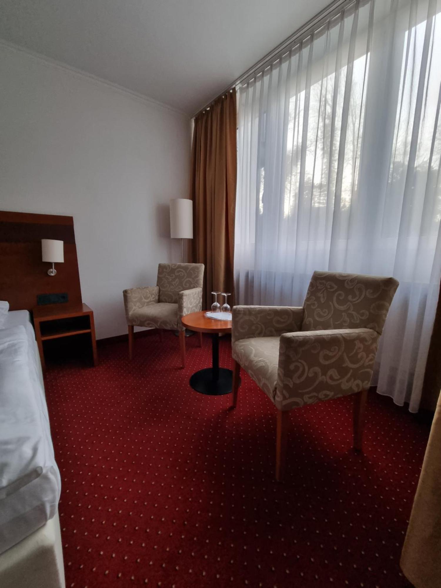Hotel Am Rosenpark Aachen Exterior photo