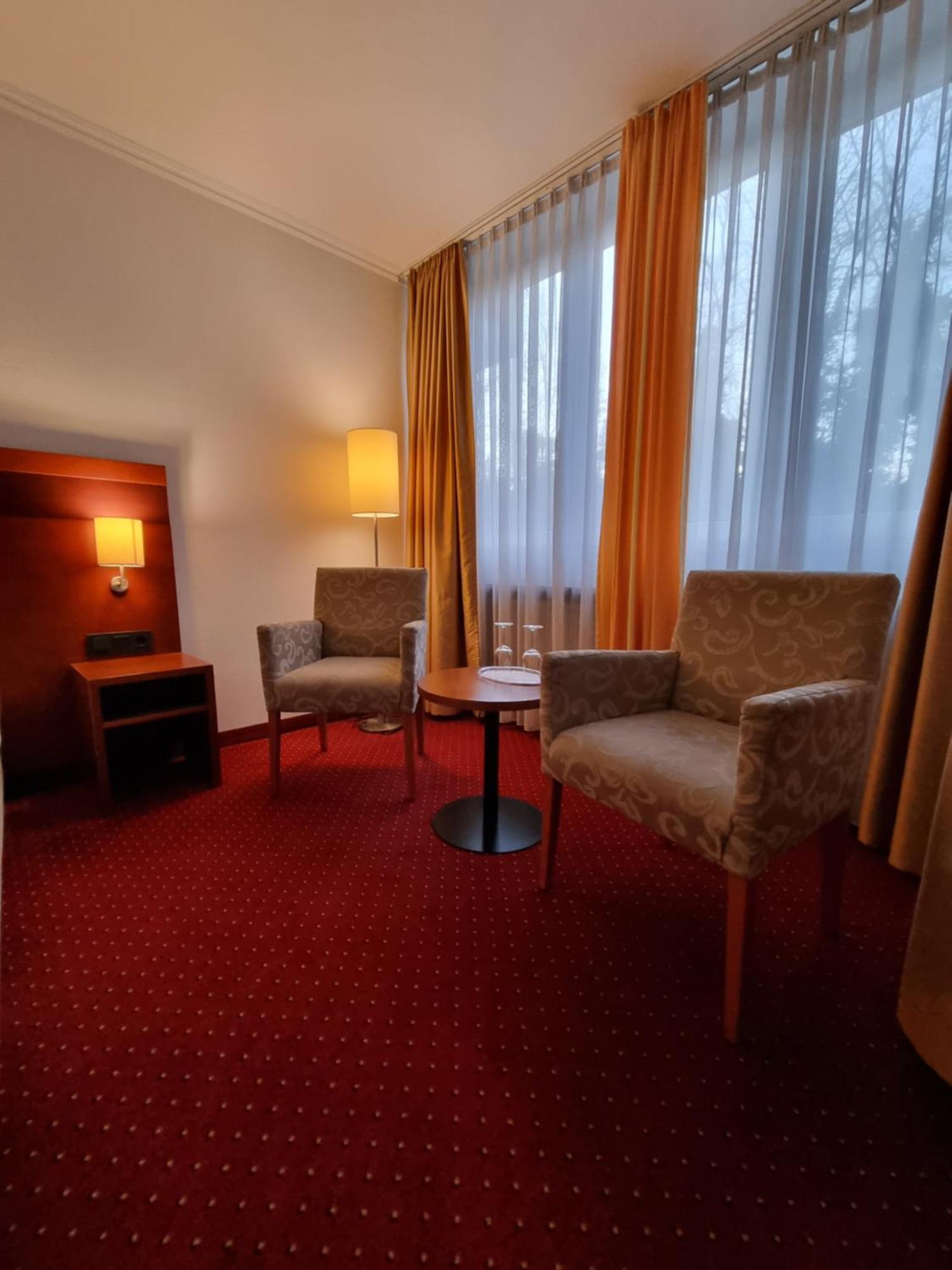Hotel Am Rosenpark Aachen Exterior photo