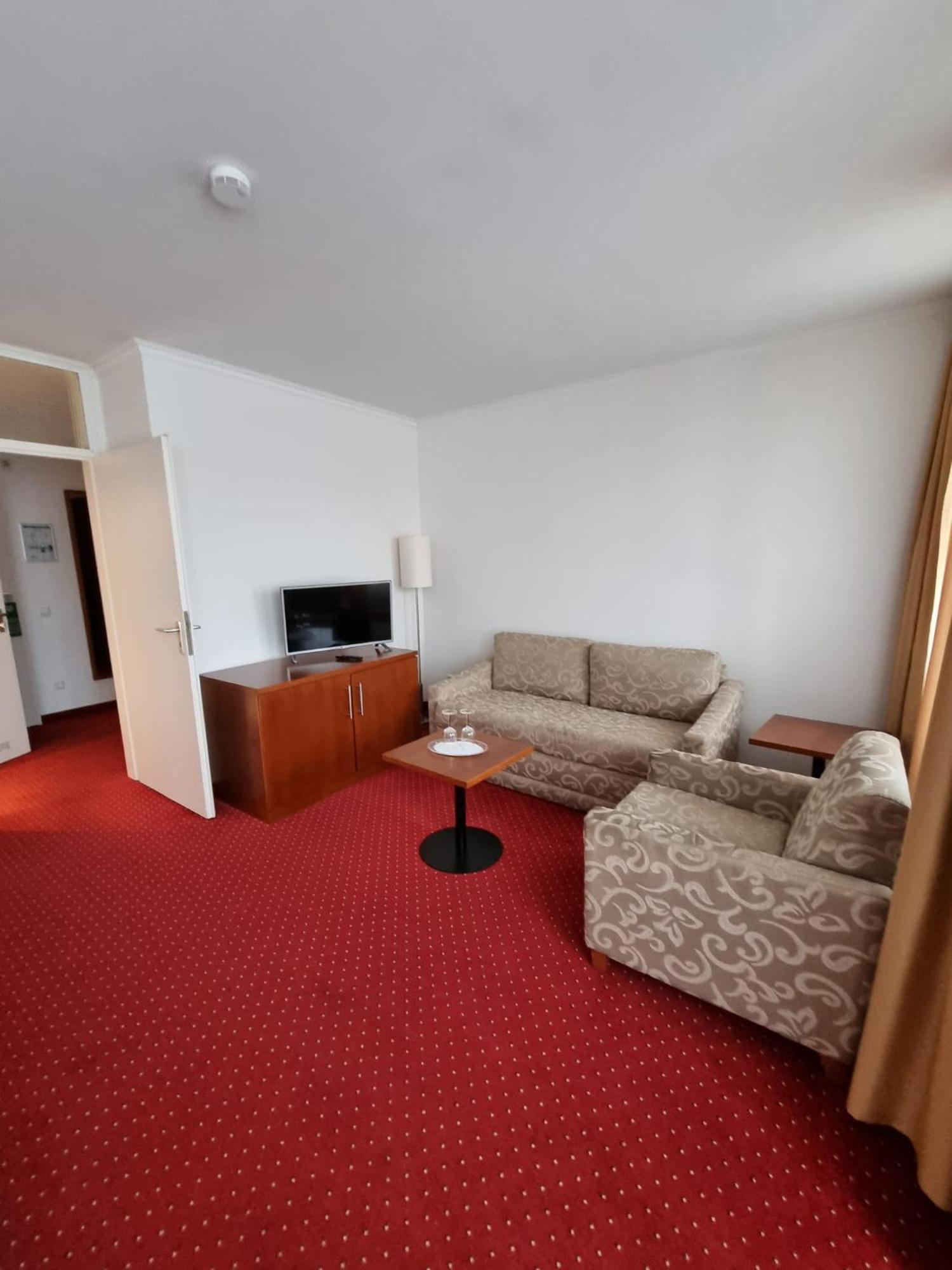 Hotel Am Rosenpark Aachen Exterior photo