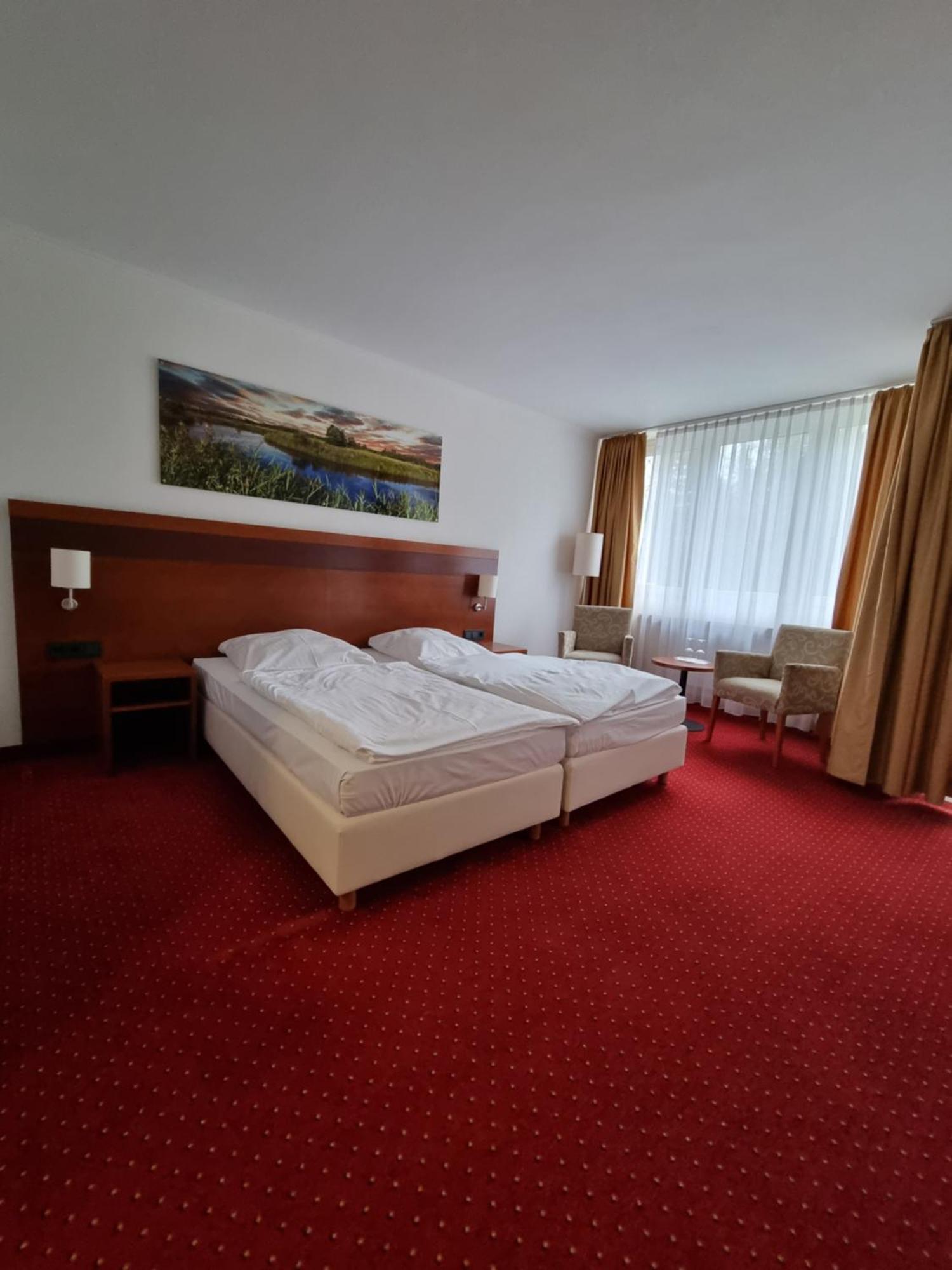 Hotel Am Rosenpark Aachen Exterior photo